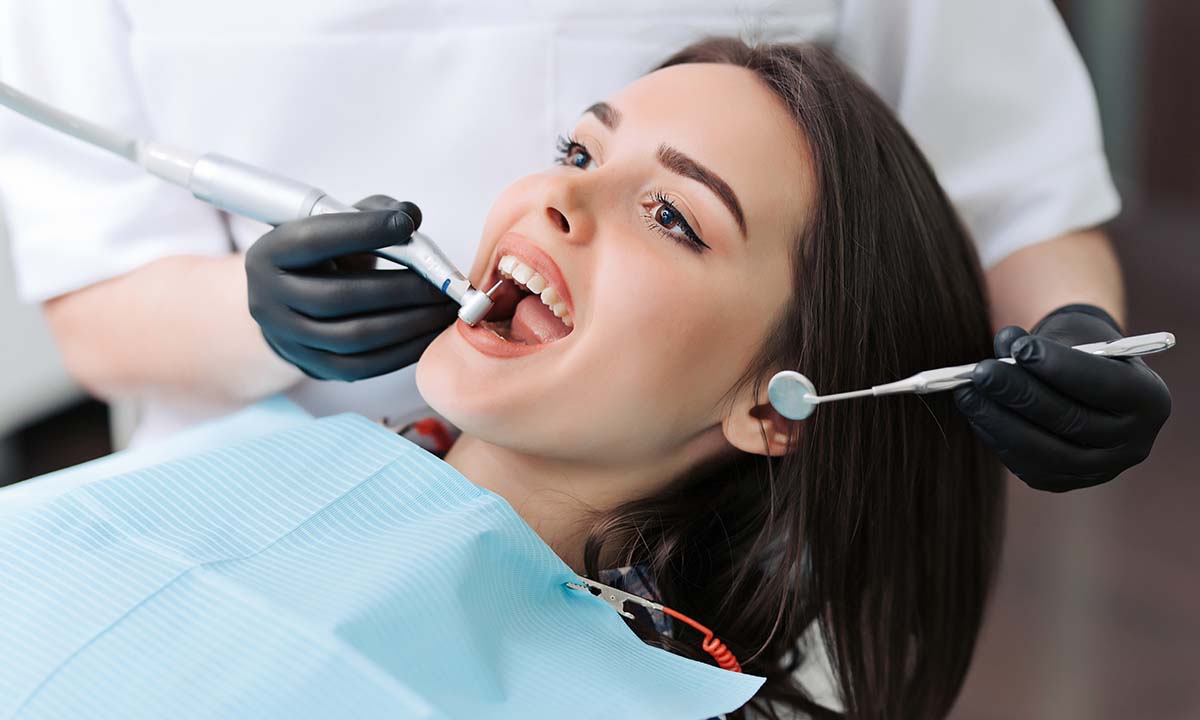 Denti Che Si Muovono